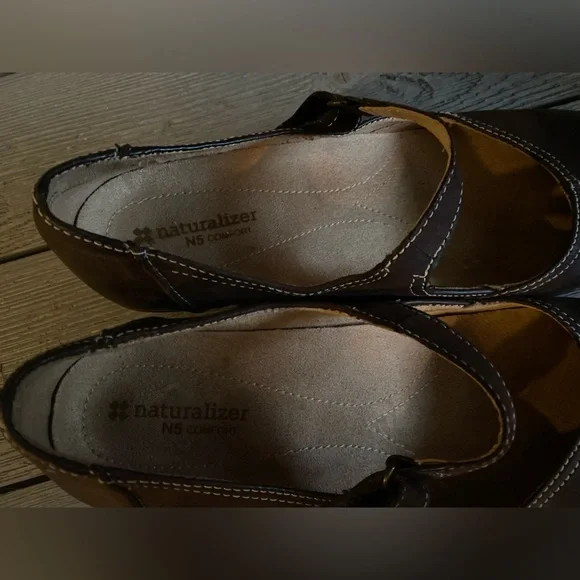 Naturalizer Shoes - Picture 4 of 6